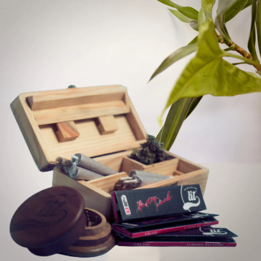 LIT Master Pack Organic Rice White Rolling Paper Box - Pack of 50 Booklets