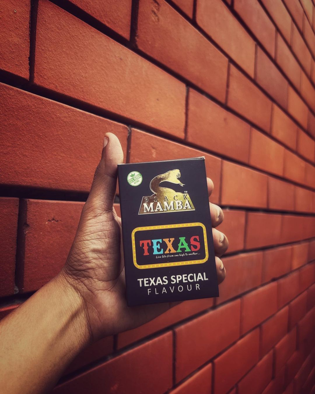 ब्लैक माम्बा हर्बल हुक्का फ्लेवर (5 का पैक)