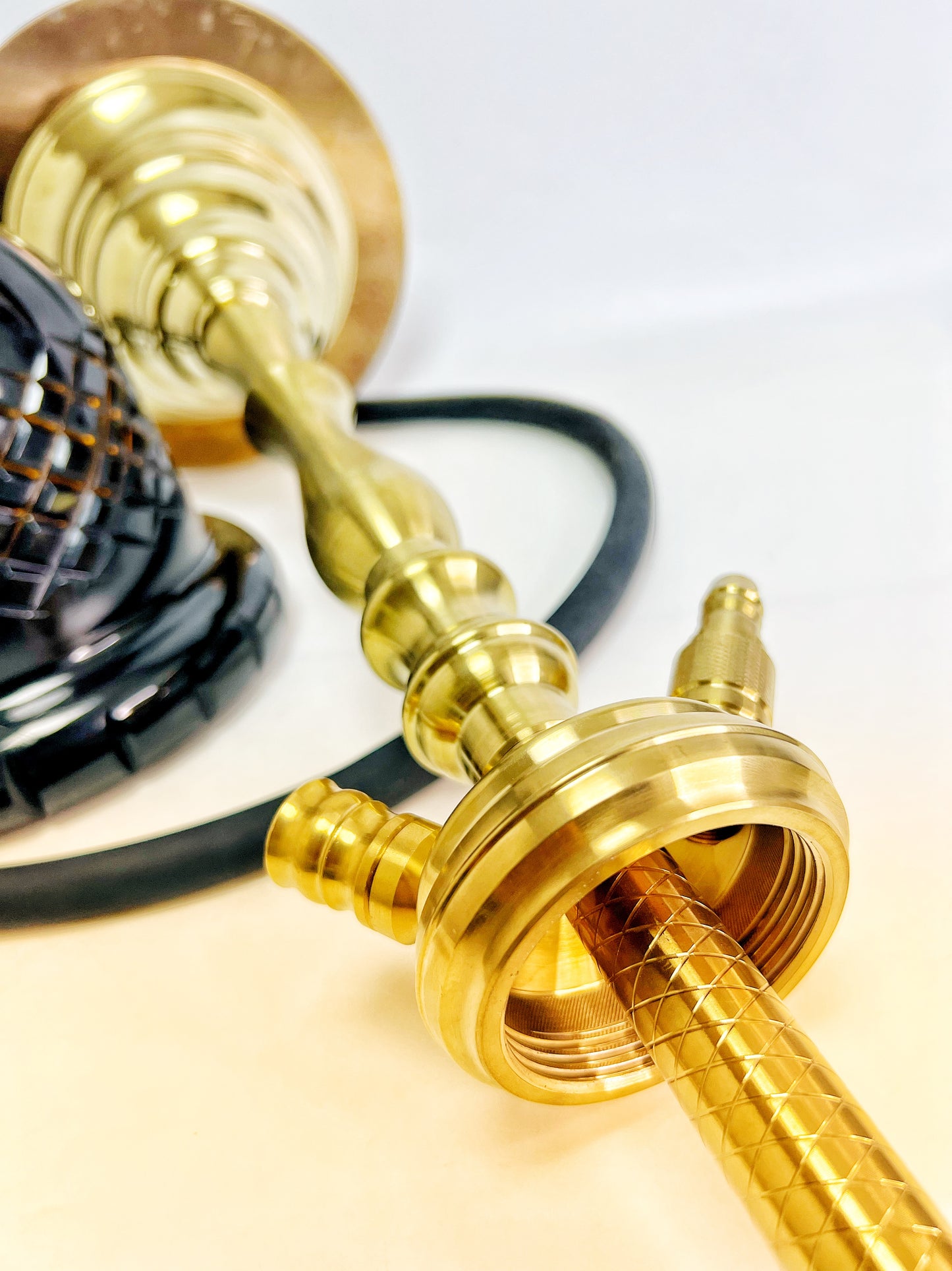 COCOYAYA Gamaliya Persia Hookah - Golden Stem / Black Base