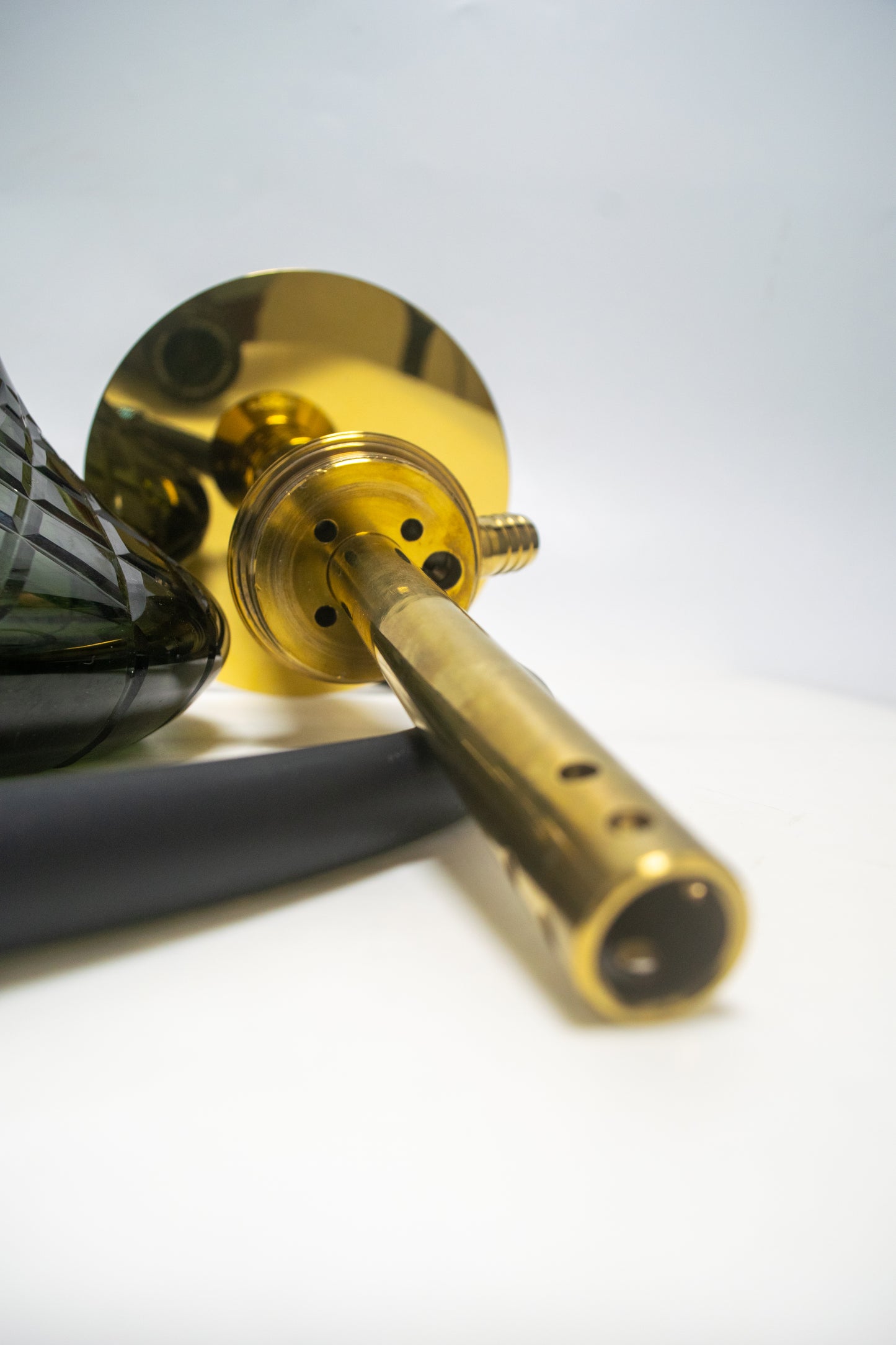 Dark Knight Hookah with Bag - Gold Stem / Black Base