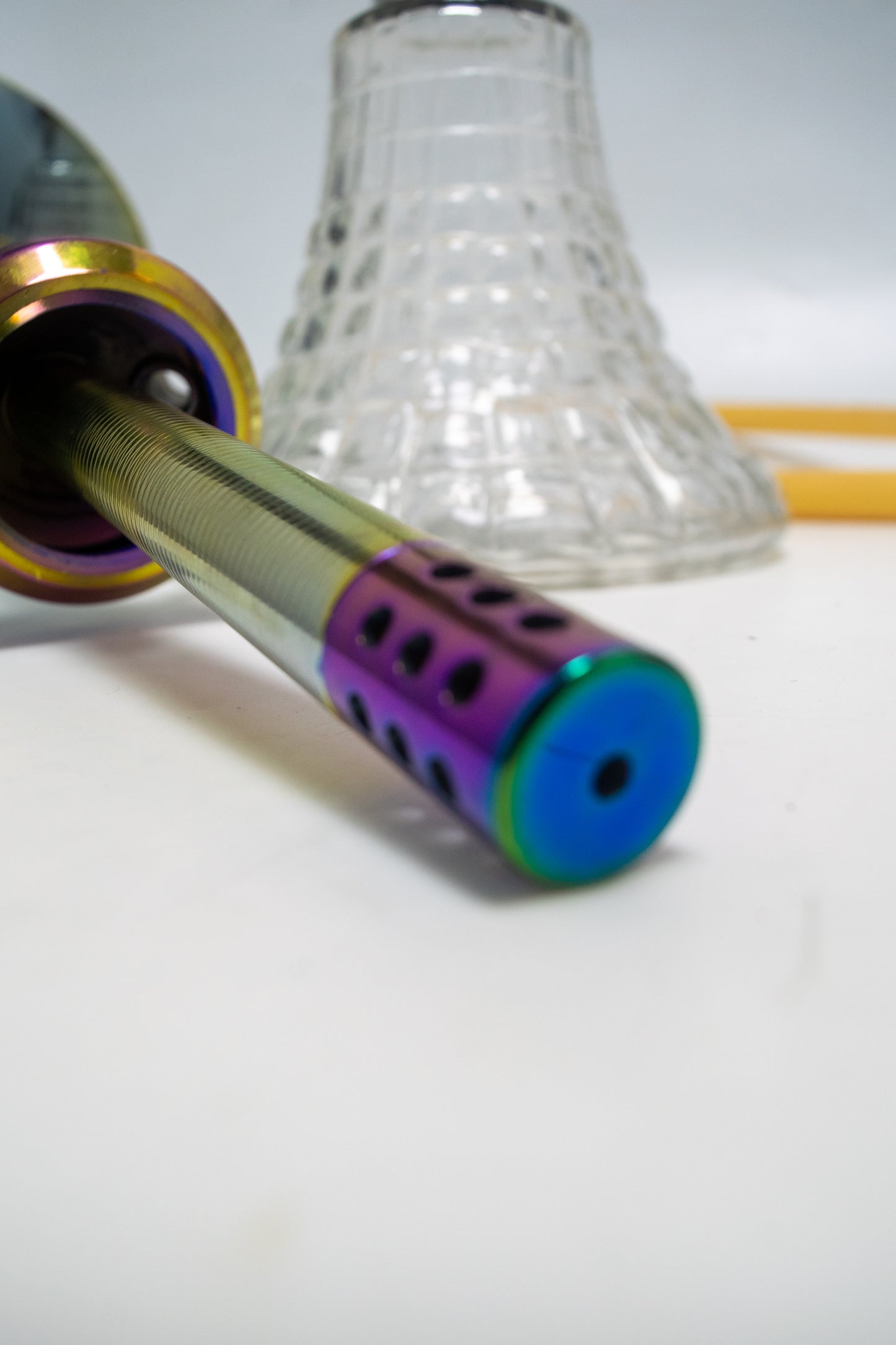 Fighter Hookah R4 - Rainbow Stem / Transparent Checker Base