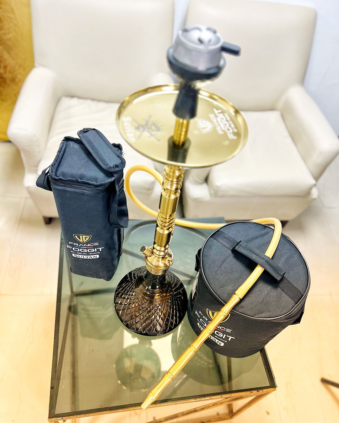 Sultan Hookah with 2 Bags - Black Base / Gold Stem