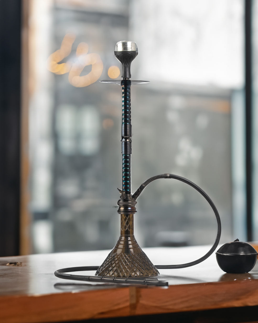 Sultan Hookah with Bags - Black Base / Black Stem