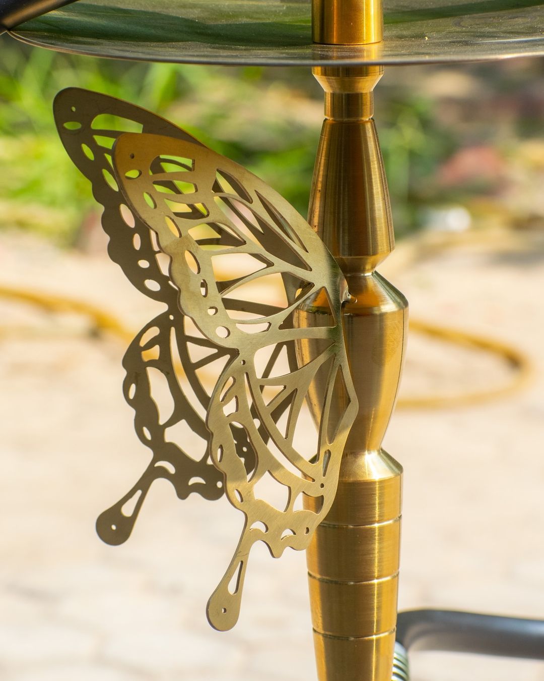 COCOYAYA Draco Hookah - Golden Stem / Amber Base